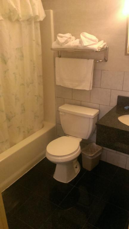 Naugatuck Motor Lodge Habitación foto