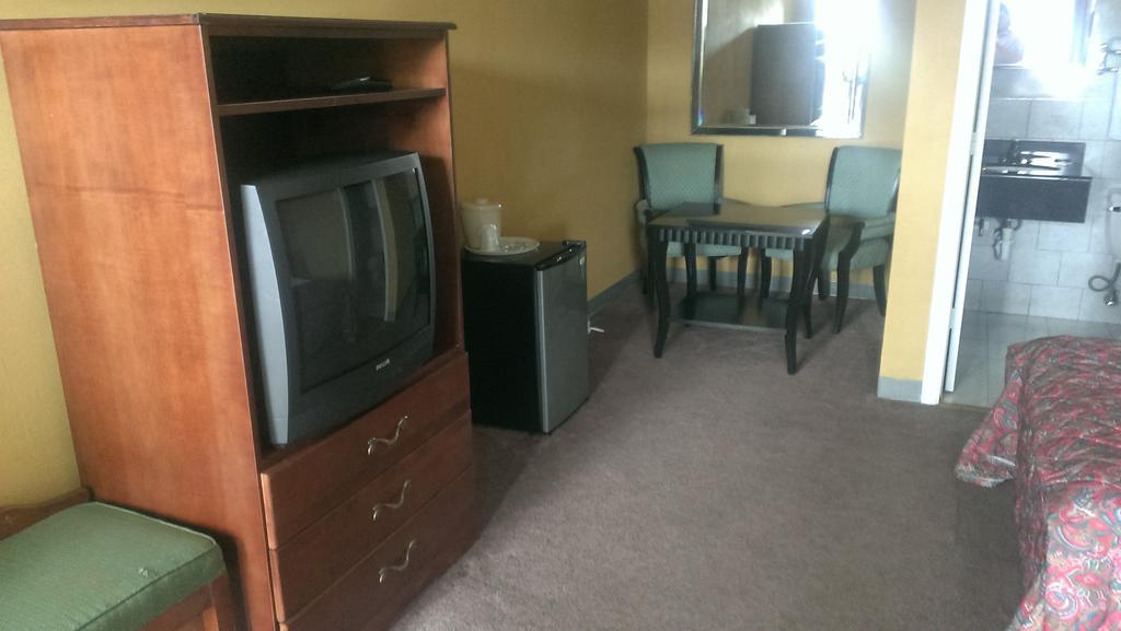 Naugatuck Motor Lodge Habitación foto